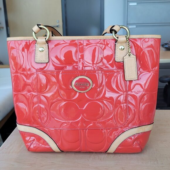 Rare Coach Peyton Embossed Tote bag - Picture 1 of 7